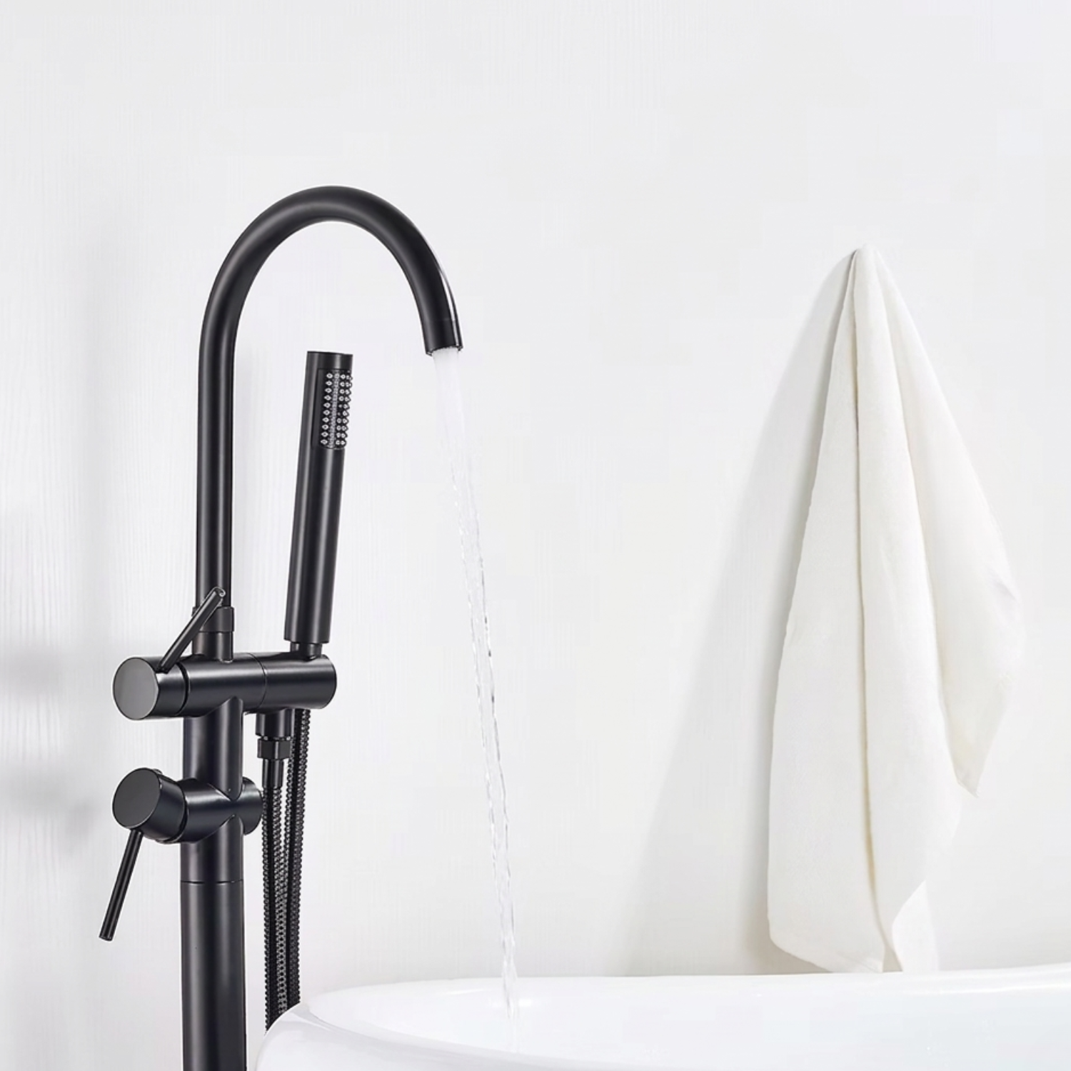 Klaralven - Bathtub Shower Faucet Set Floor Standing Shower System with 360 Swivel Spout Bathroom Bath Bathtub Mixer